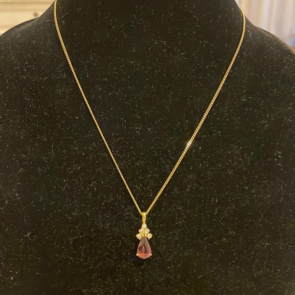Gold Tone Vintage Teardrop Purple Pendant Statement Necklace